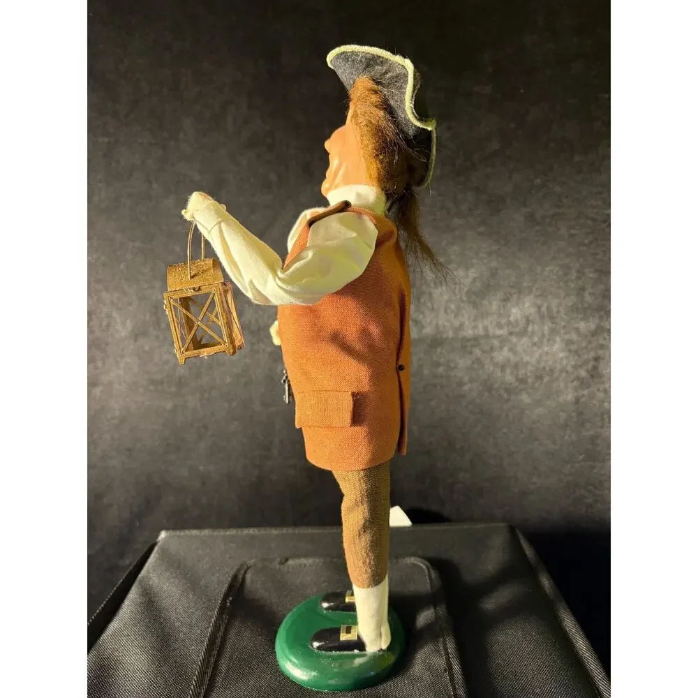 Byers Choice Williamsburg Inn Keeper Signed and Dated 2000